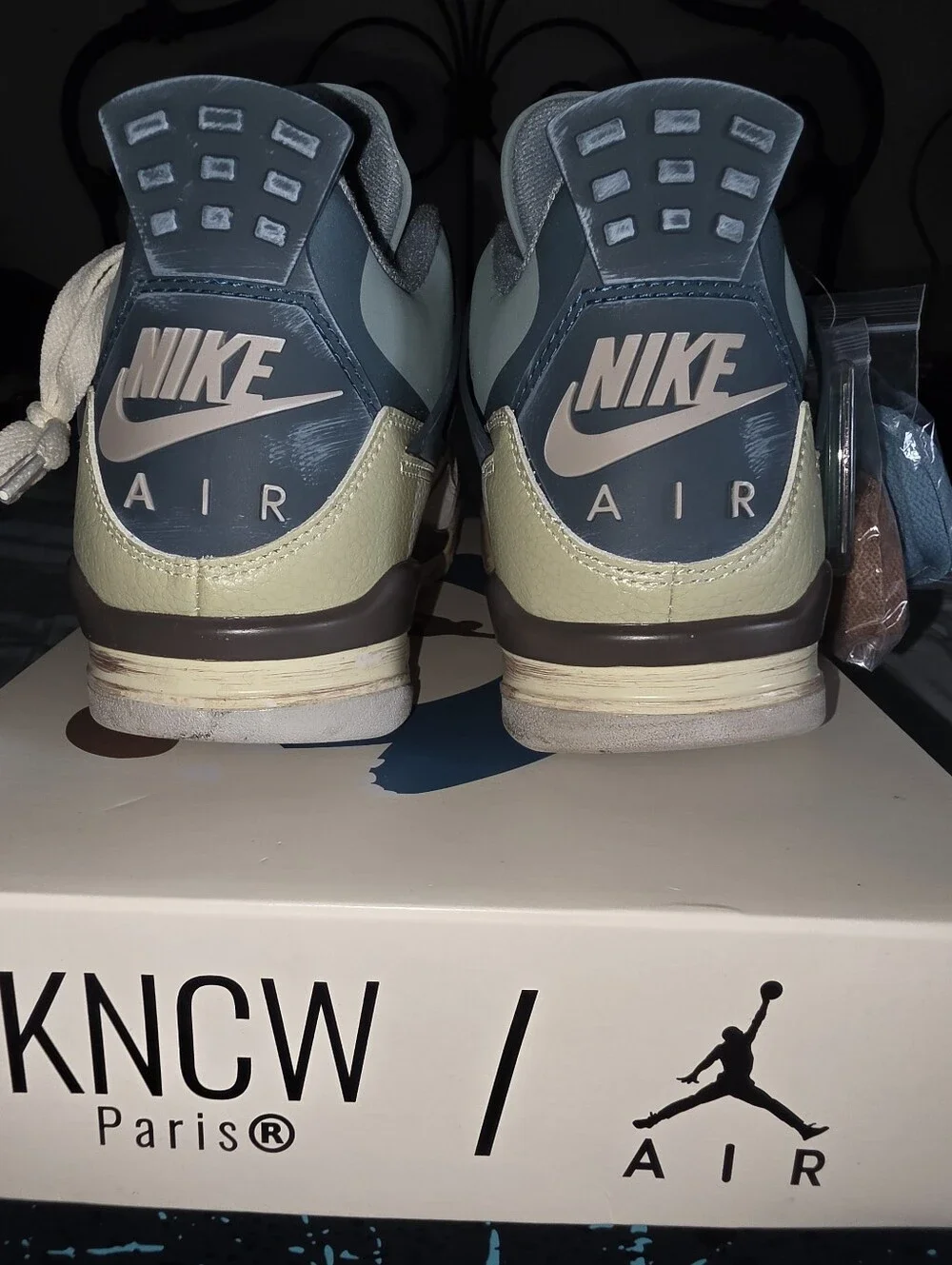Jordan FIRE! NIB! Pokemon Air Jordan 4 